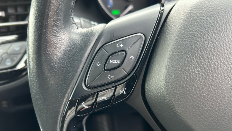 Toyota C-HR 1.8 Hybrid Design 5dr CVT Hybrid Hatchback